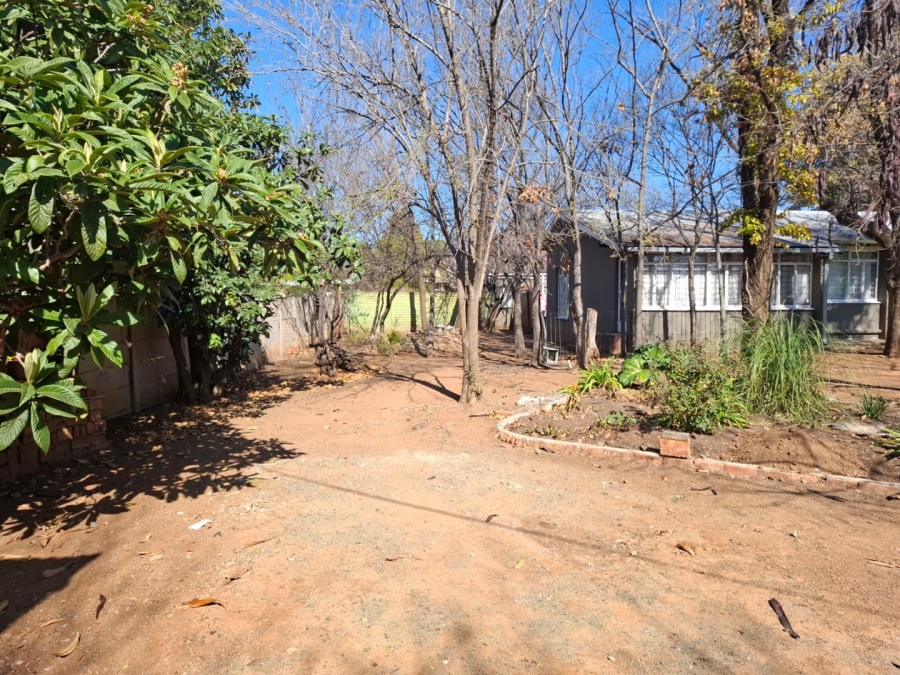 16 Bedroom Property for Sale in Universitas Free State
